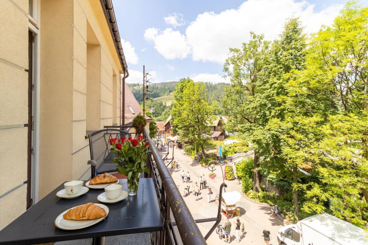 Deluxe Apartment Balcony